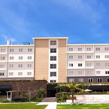 Montana Premier Senggigi Hotel Exterior photo