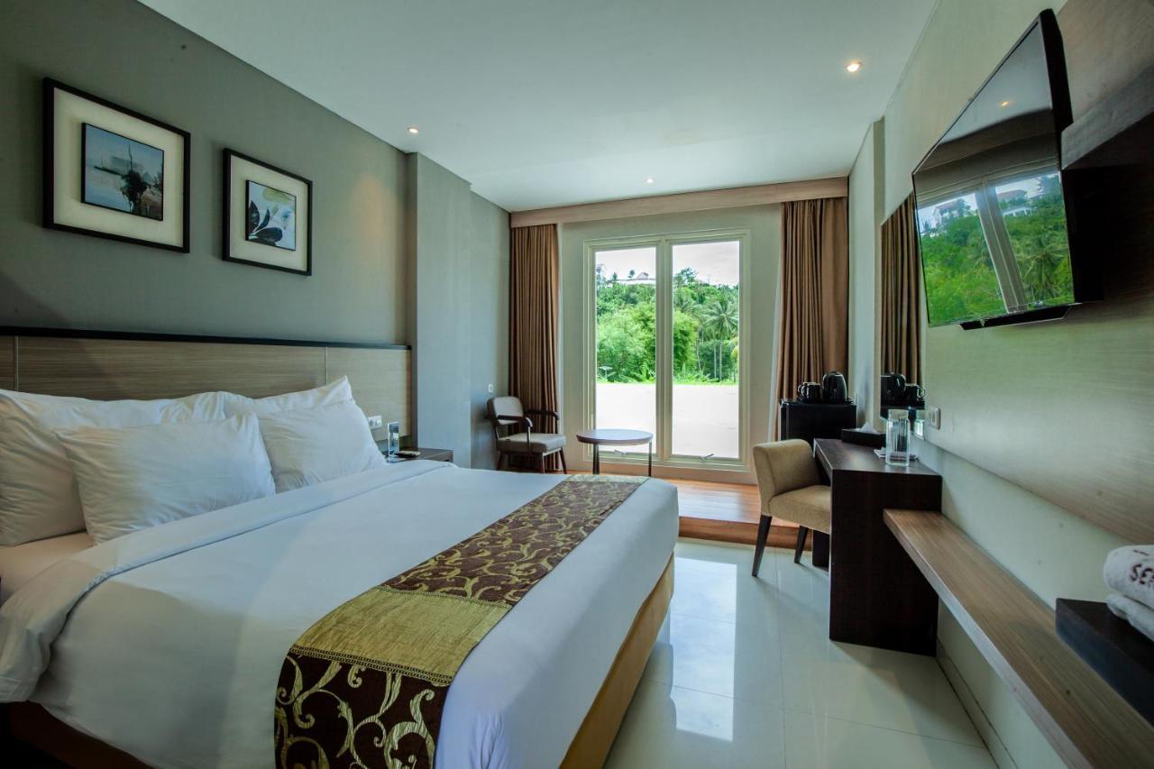 Montana Premier Senggigi Hotel Exterior photo