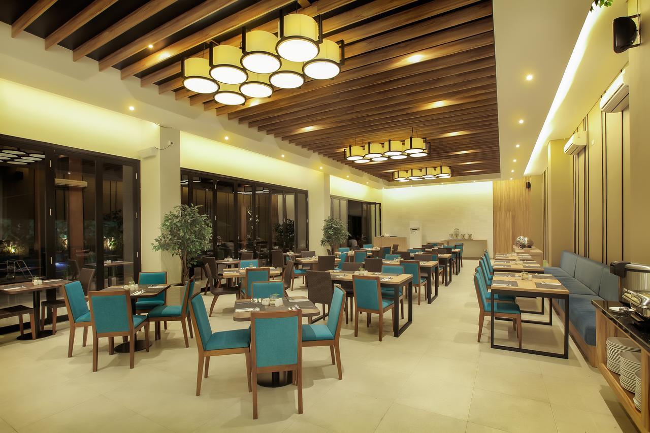 Montana Premier Senggigi Hotel Exterior photo
